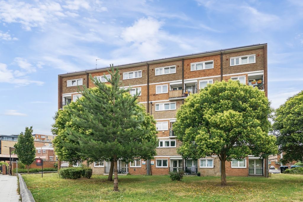 Property photo 2 of 22 External