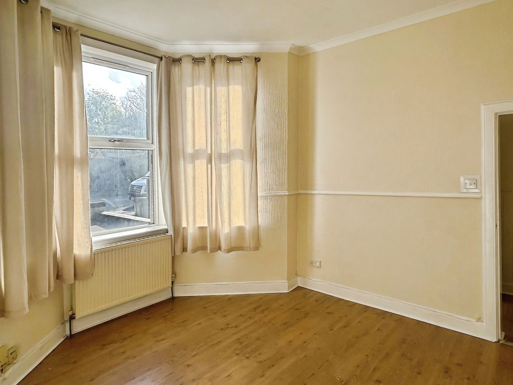 Property photo 2 of 12 420c3779-5
