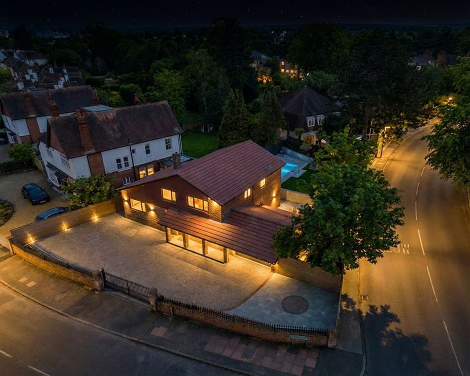 Property photo 1 of 23
