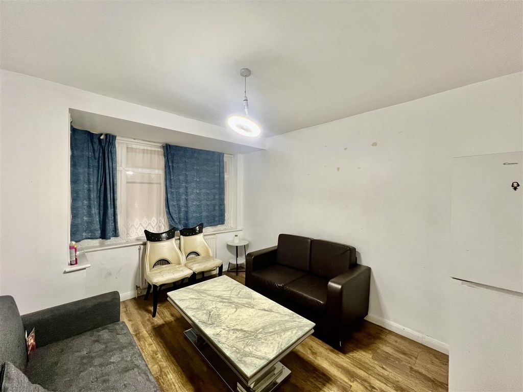 Property photo 3 of 11 Reception Room