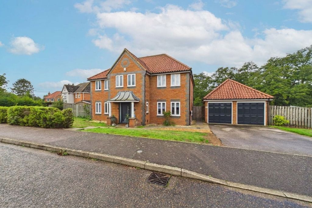 Property photo 1 of 33