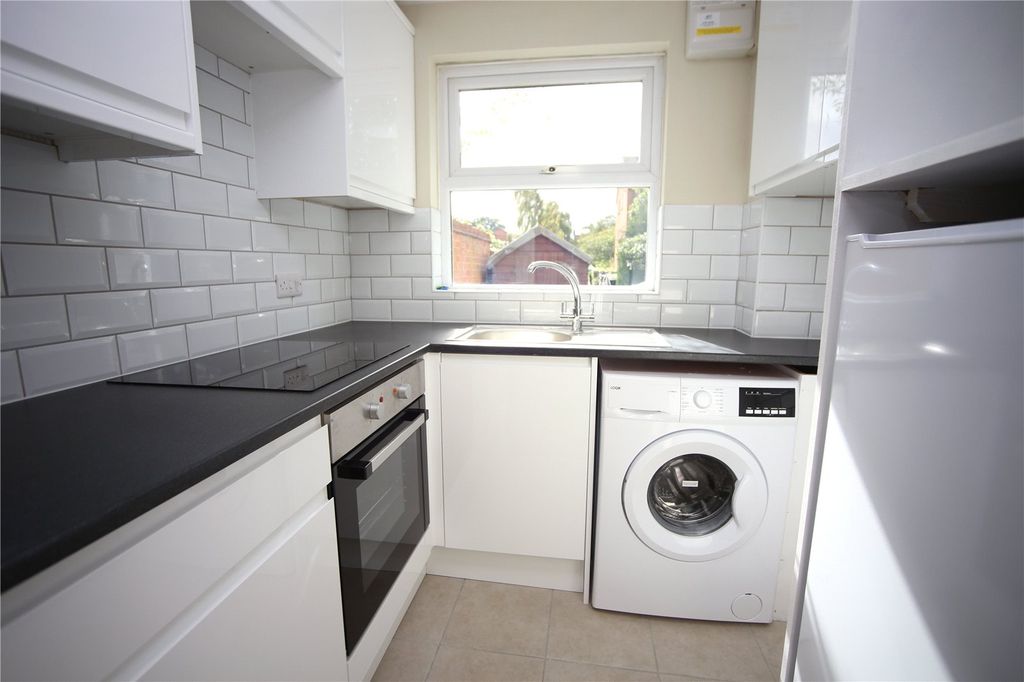Property photo 3 of 8 Picture No. 13