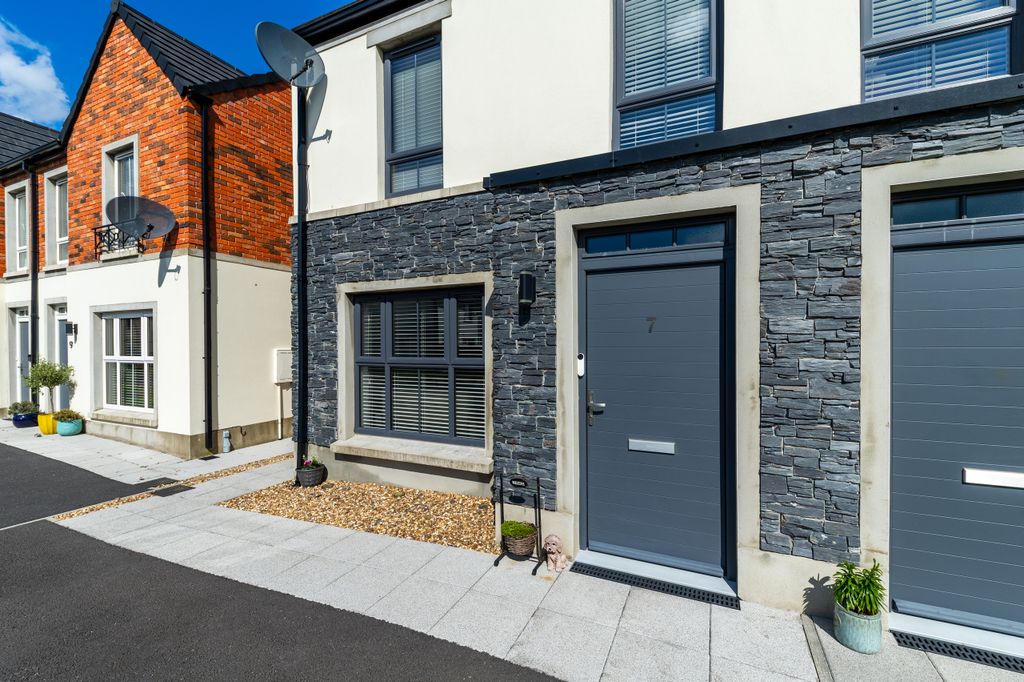 Property photo 3 of 38 013