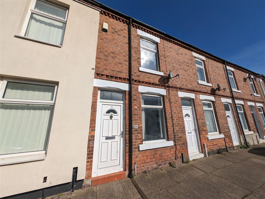Property photo 1 of 10 Externally