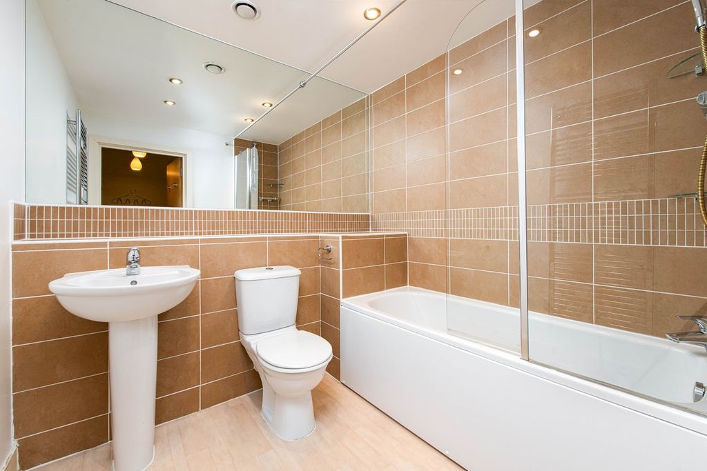 Additional image 5 of 2 bed flat for saleLamb Yard, Bradford-On-Avon BA15