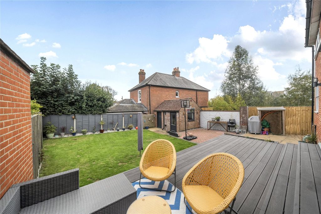 Property photo 3 of 20 Picture No. 05