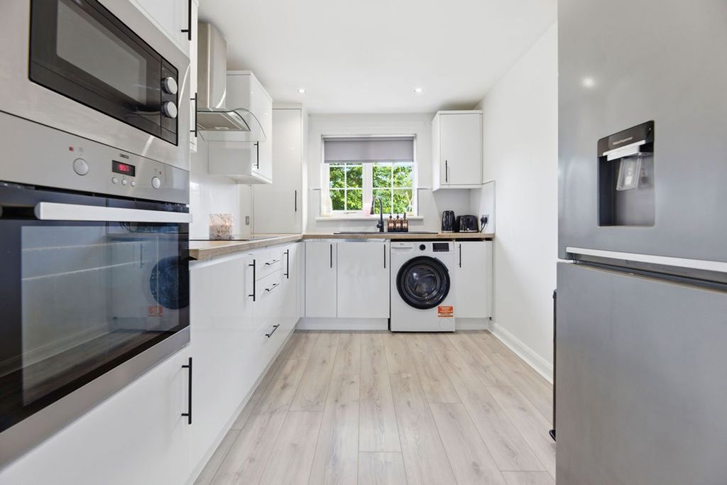 Additional image 9 of 2 bed flat for saleMainscroft, Erskine PA8