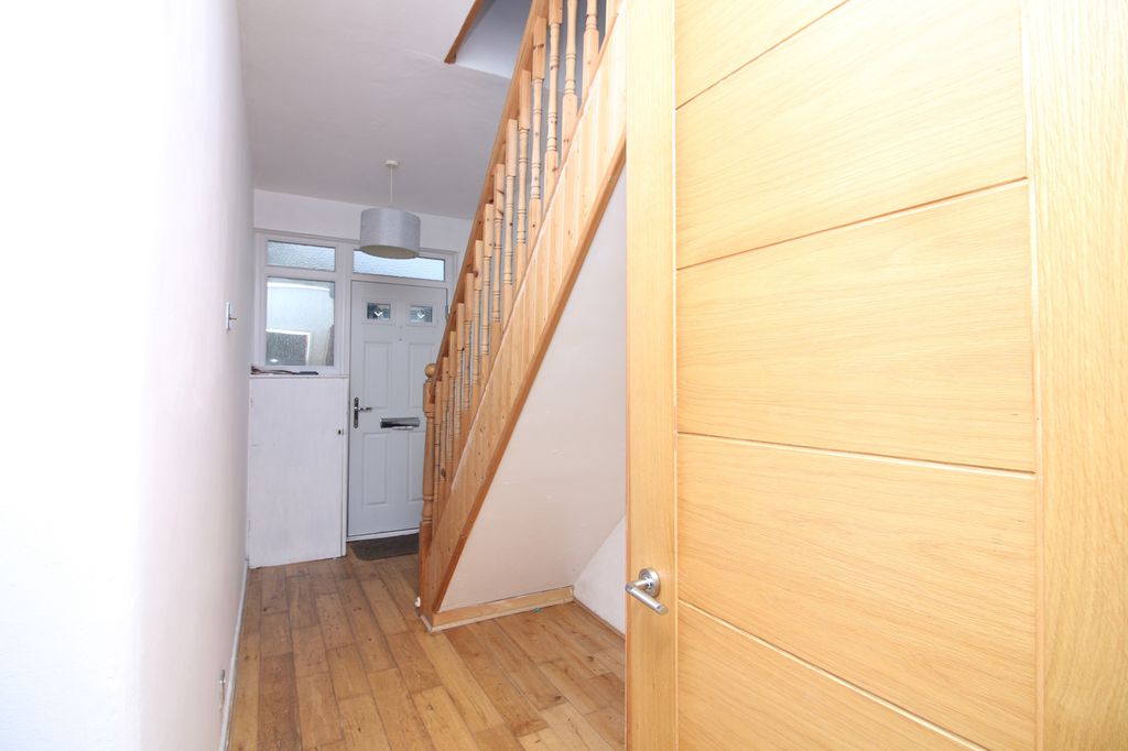 Property photo 2 of 24