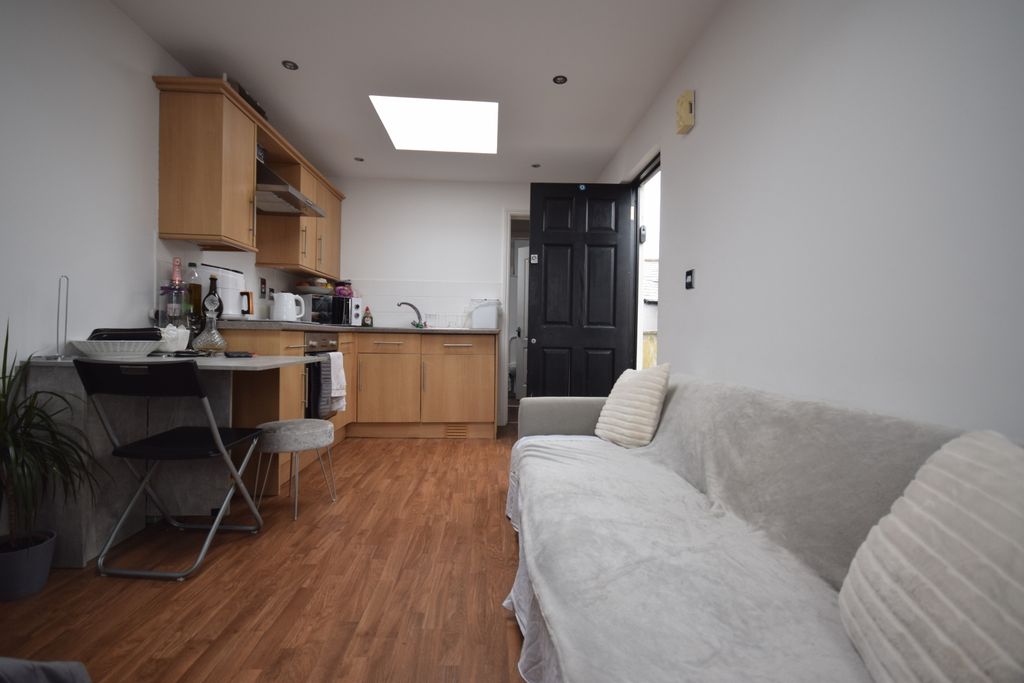 Property photo 3 of 6 Dsc_0083[1]