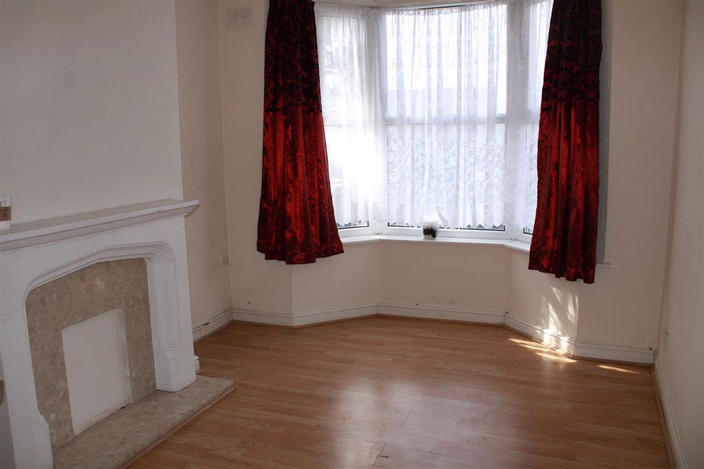 Property photo 2 of 9 Img_8018.Jpg