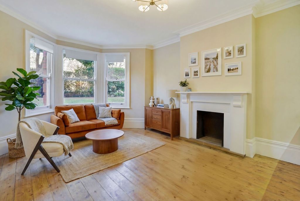 Property photo 2 of 9