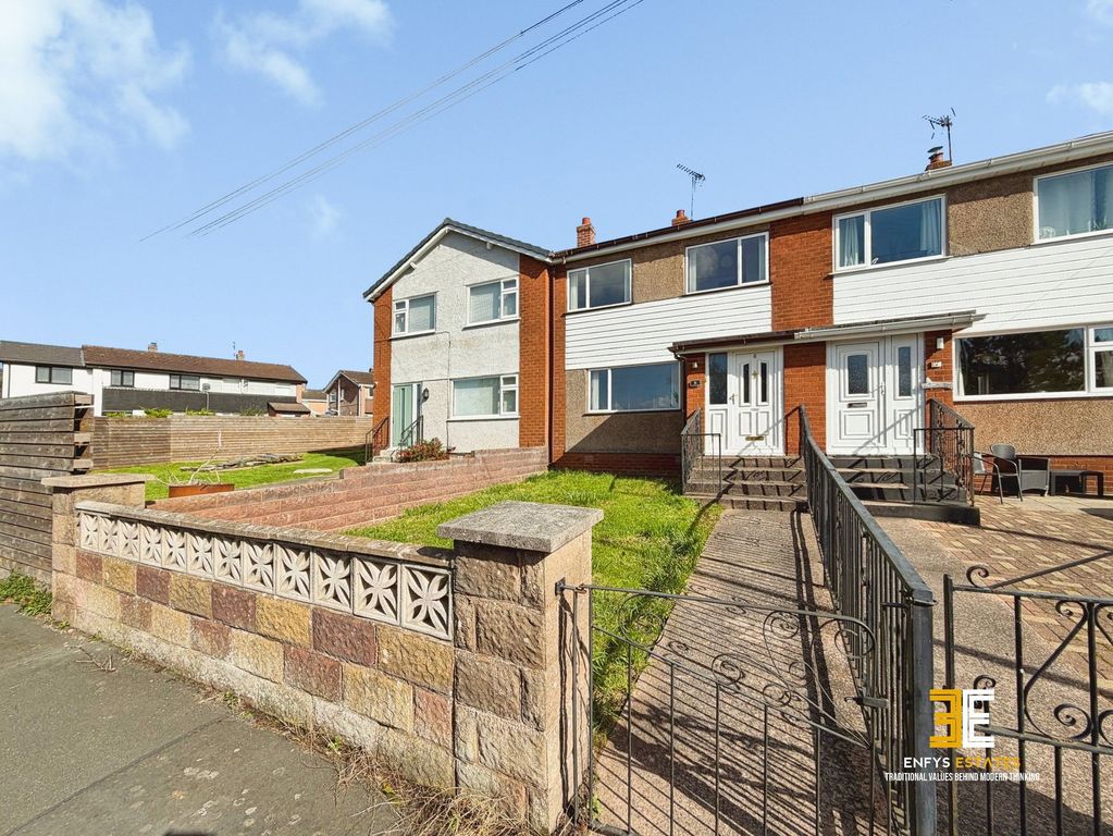 Property photo 1 of 31