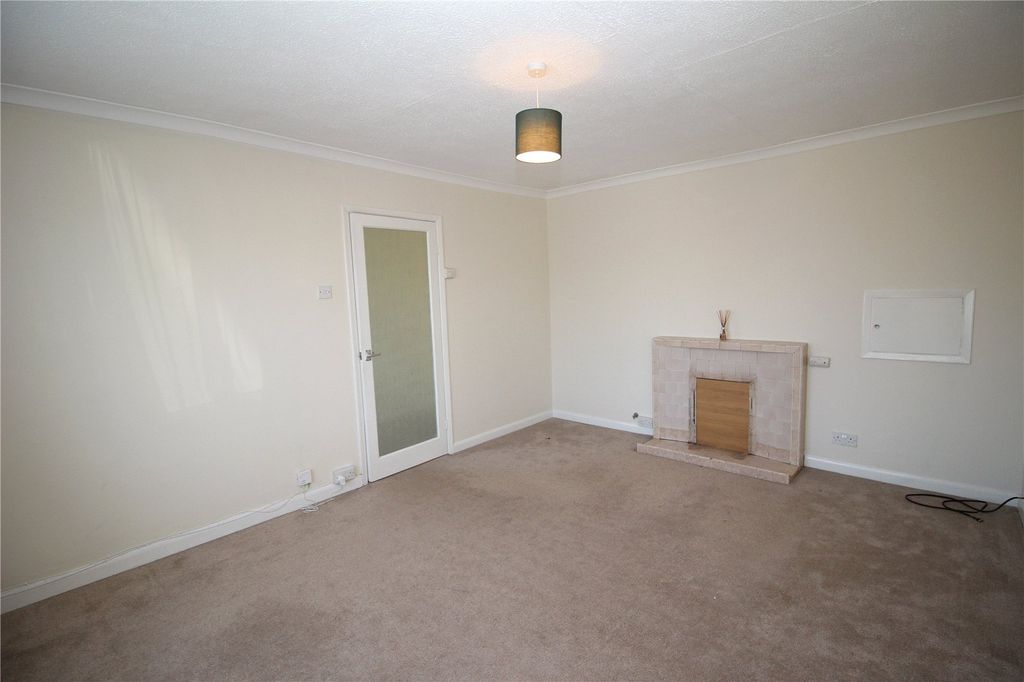 Property photo 2 of 8 Picture No. 04