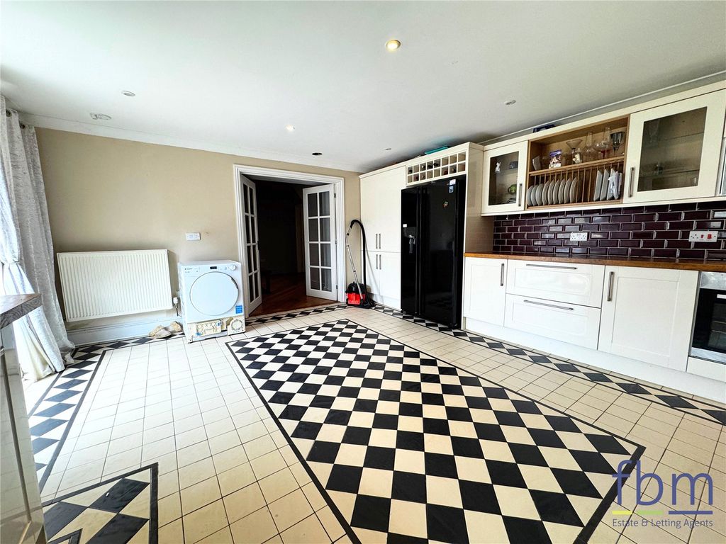 Additional image 13 of 4 bed terraced house for sale15 Springfield Terrace, The Green, Pembroke, Pembrokeshire SA71