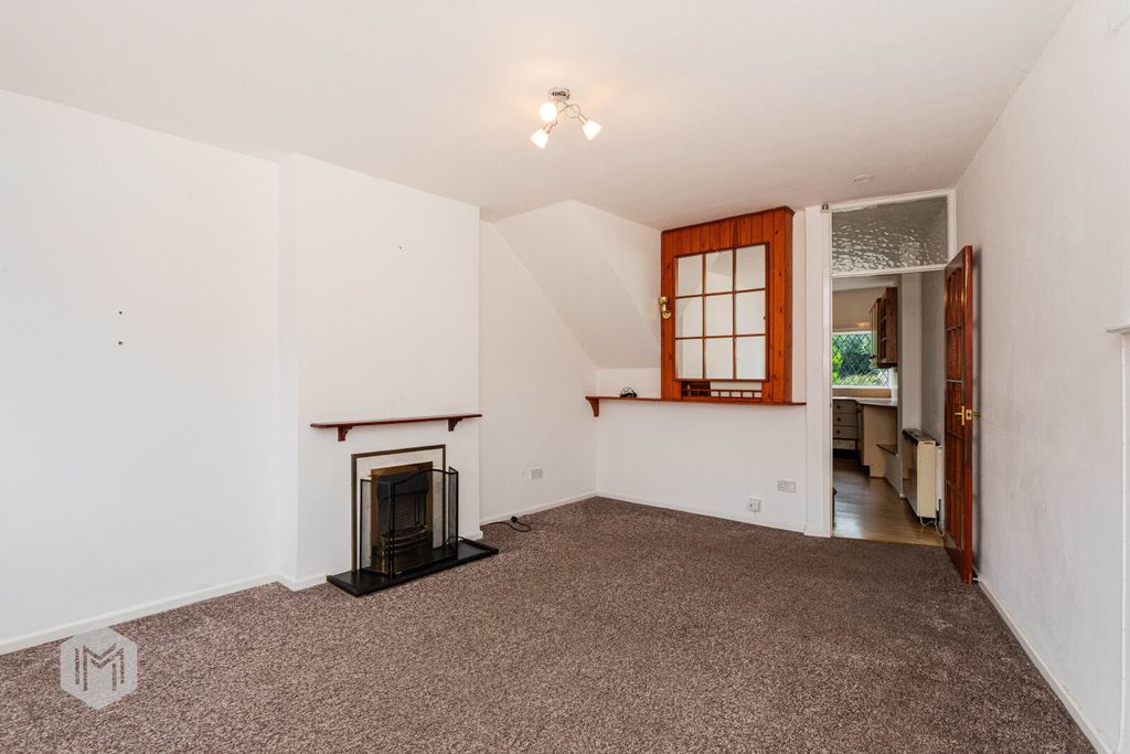Property photo 2 of 17 Picture No. 16