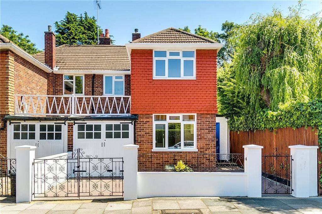 Property photo 1 of 10