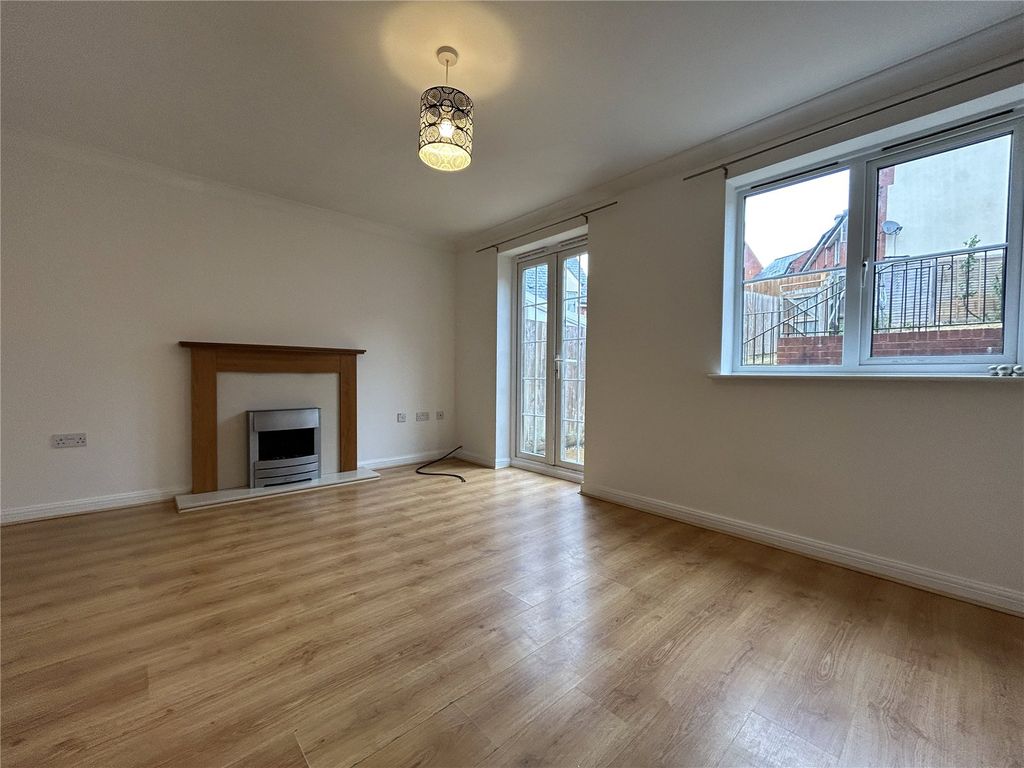 Property photo 3 of 10 Picture No. 03