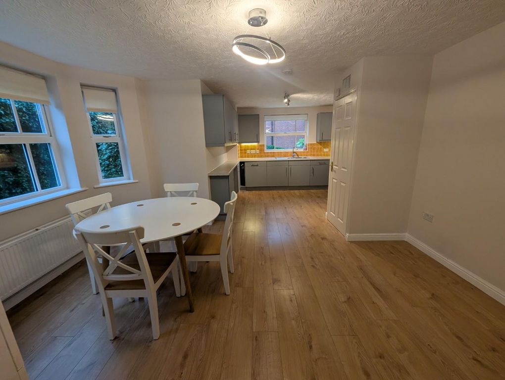 Property photo 3 of 12 Pxl_20250212_084828465.Jpg