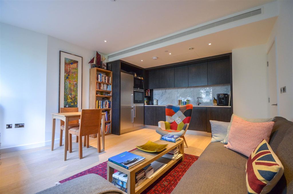 Property photo 1 of 12 Charrington Tower