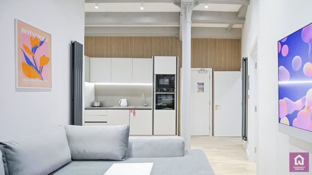 Property photo 2 of 22 Picture No. 24