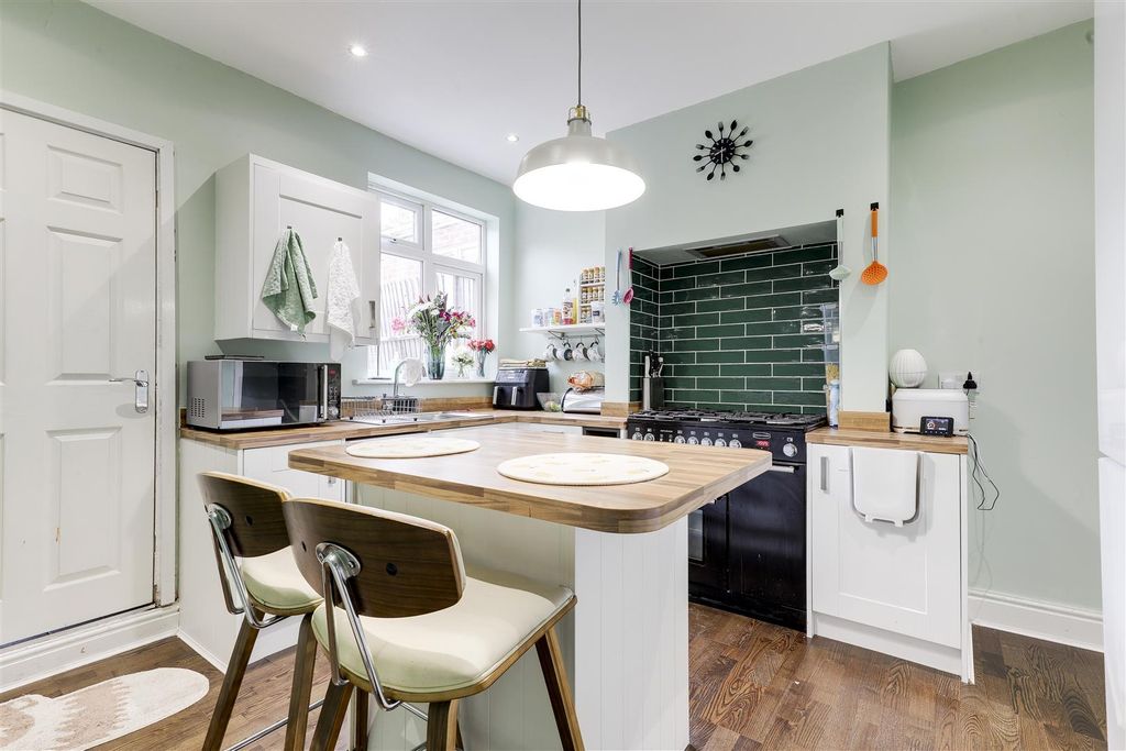 Property photo 2 of 17 Img_0405-Img_0409.Jpg