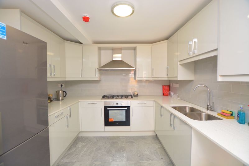 Property photo 2 of 5 Photo 5