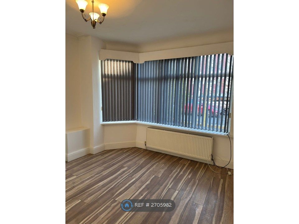 Property photo 1 of 22 Front Room