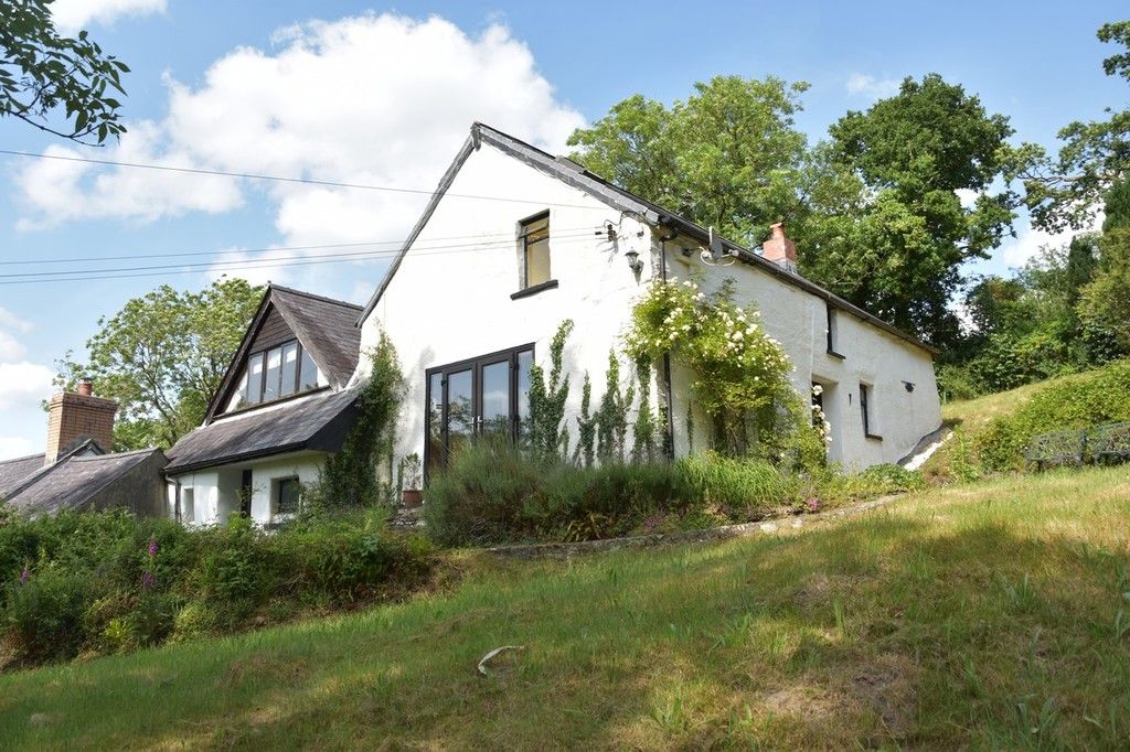 Property photo 1 of 41