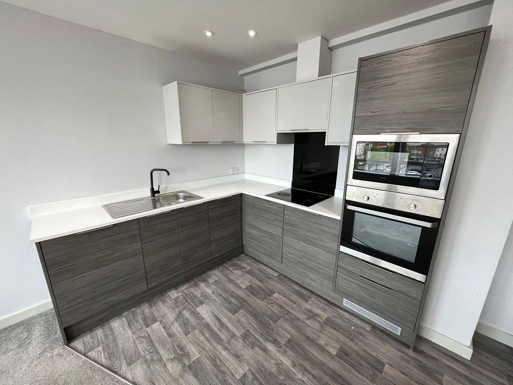 Property photo 1 of 7 Kitchen