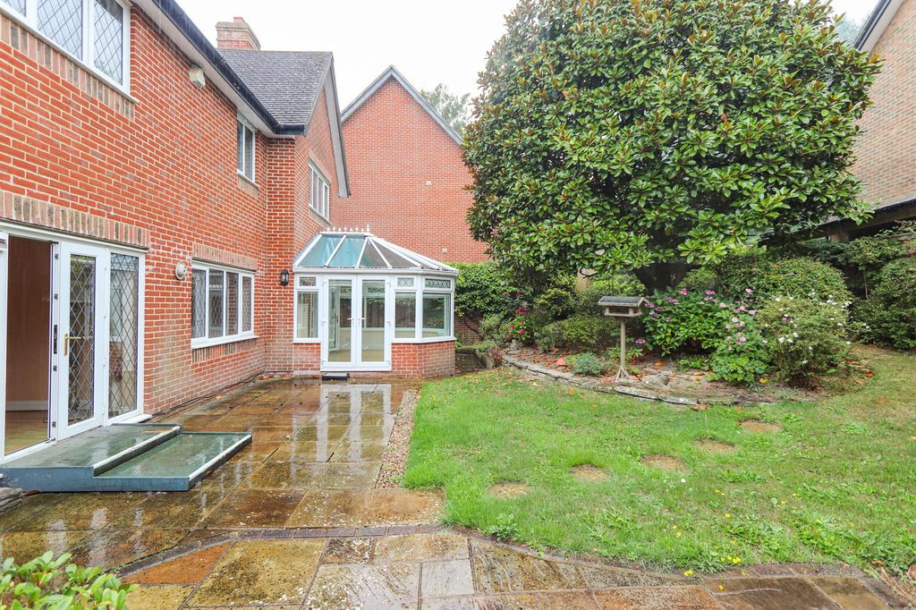 Property photo 3 of 16
