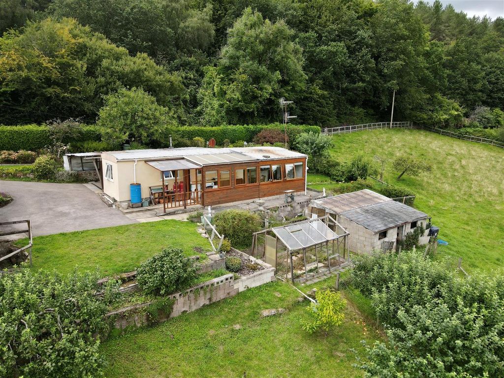 Property photo 2 of 25