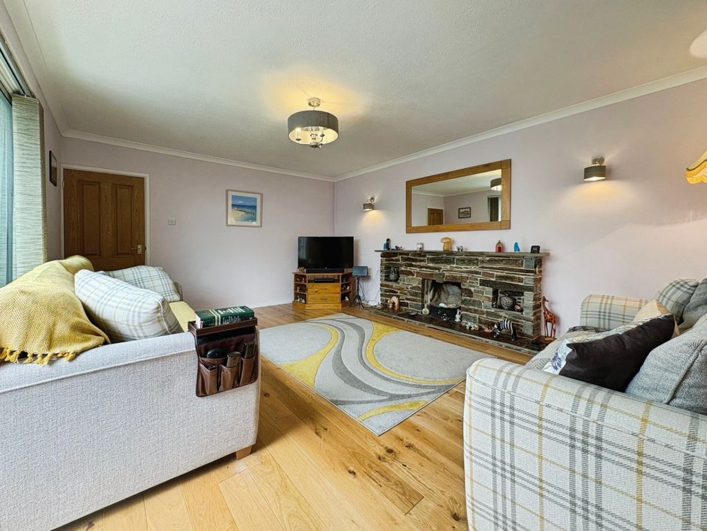 Property photo 2 of 38 5074245