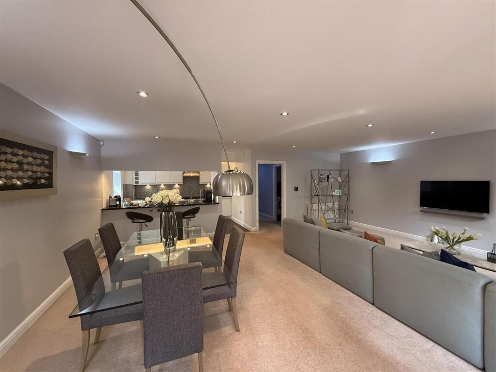 Property photo 2 of 4 Gallery