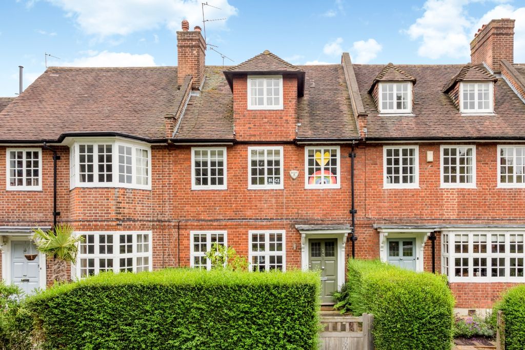 Property photo 1 of 19 Cranmore Way (2)