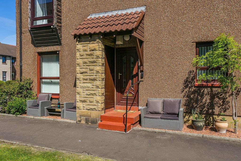 Property photo 1 of 23