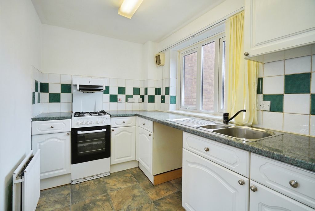Property photo 3 of 17 Pbox-Img.Jpg