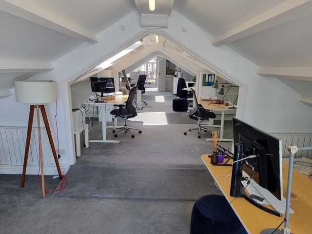 Property photo 3 of 12