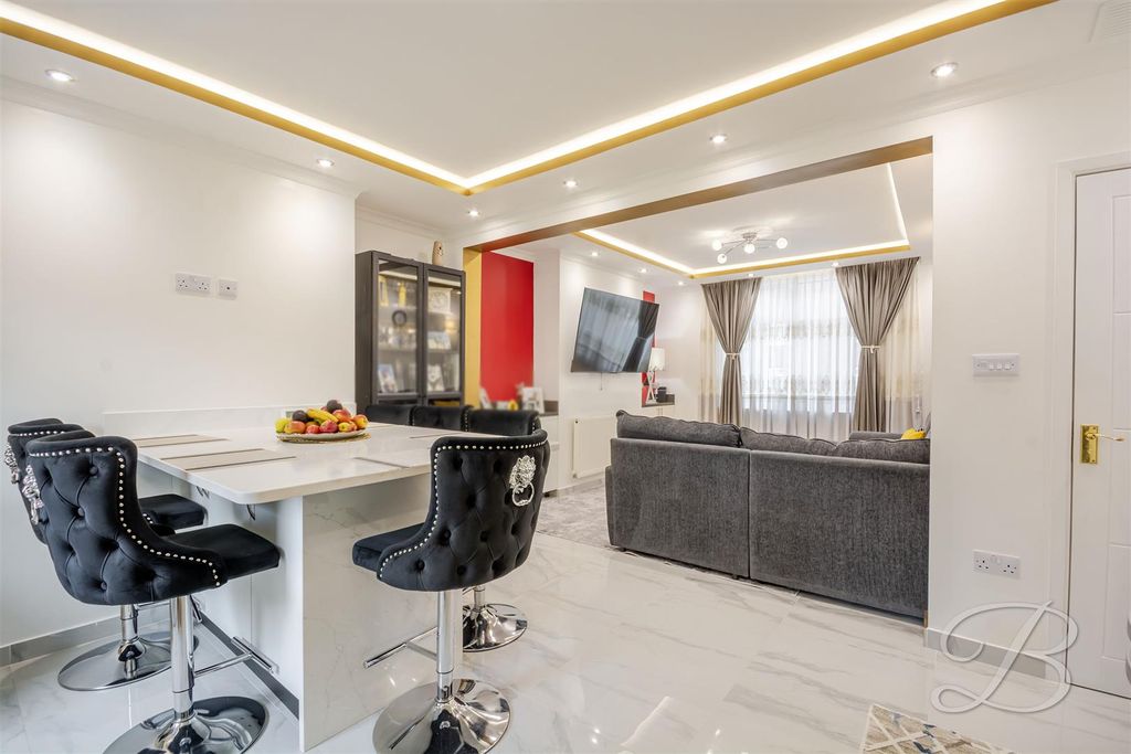 Property photo 3 of 29 Ccltd-5.Jpg