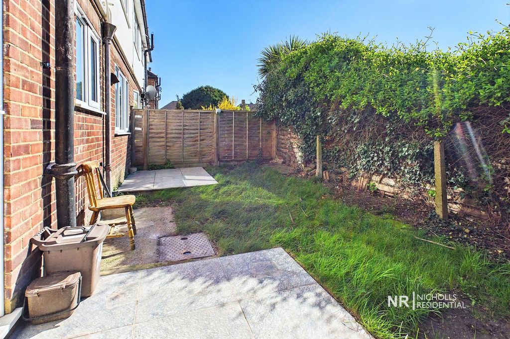 Property photo 3 of 11 Garden Area