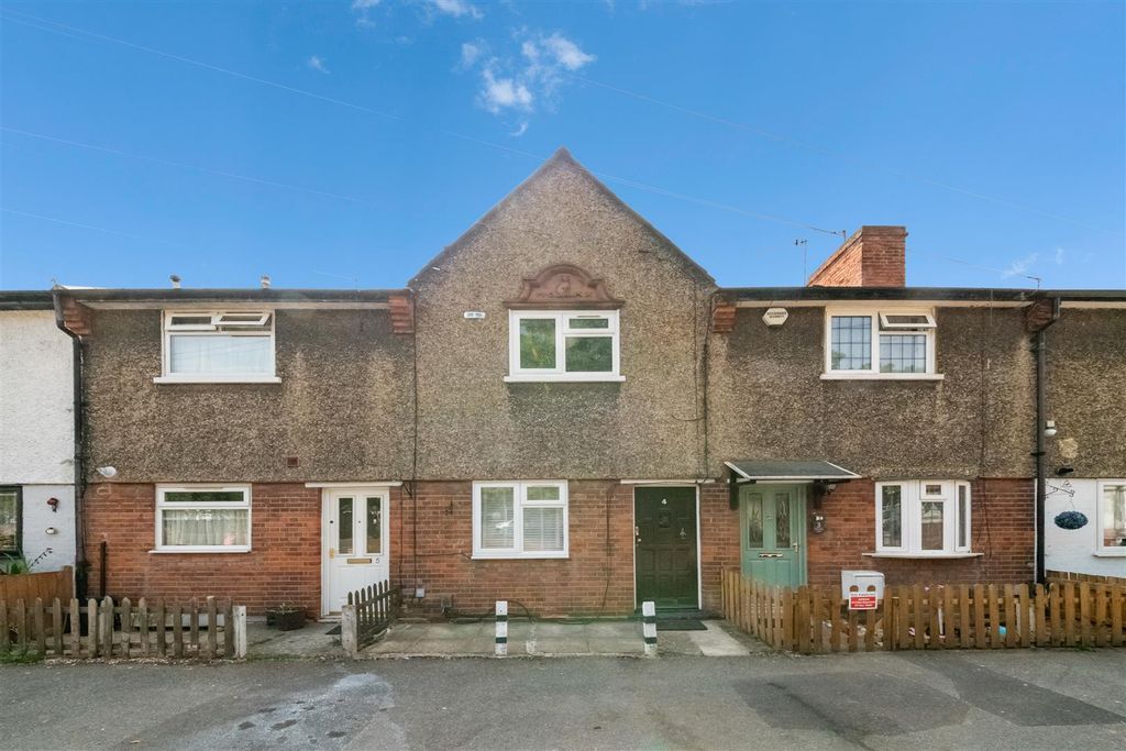 Property photo 1 of 12