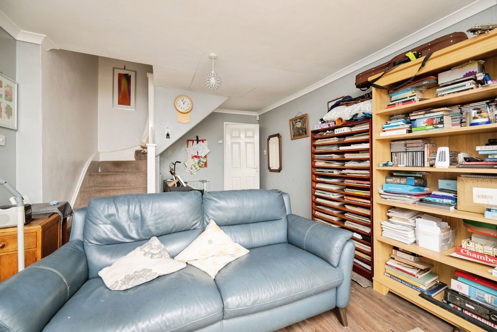 Property photo 3 of 18 Pbox-Img.Jpg