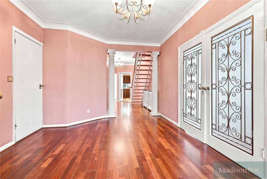 Property photo 2 of 30 Picture No. 09