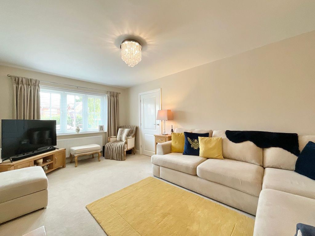 Property photo 2 of 18