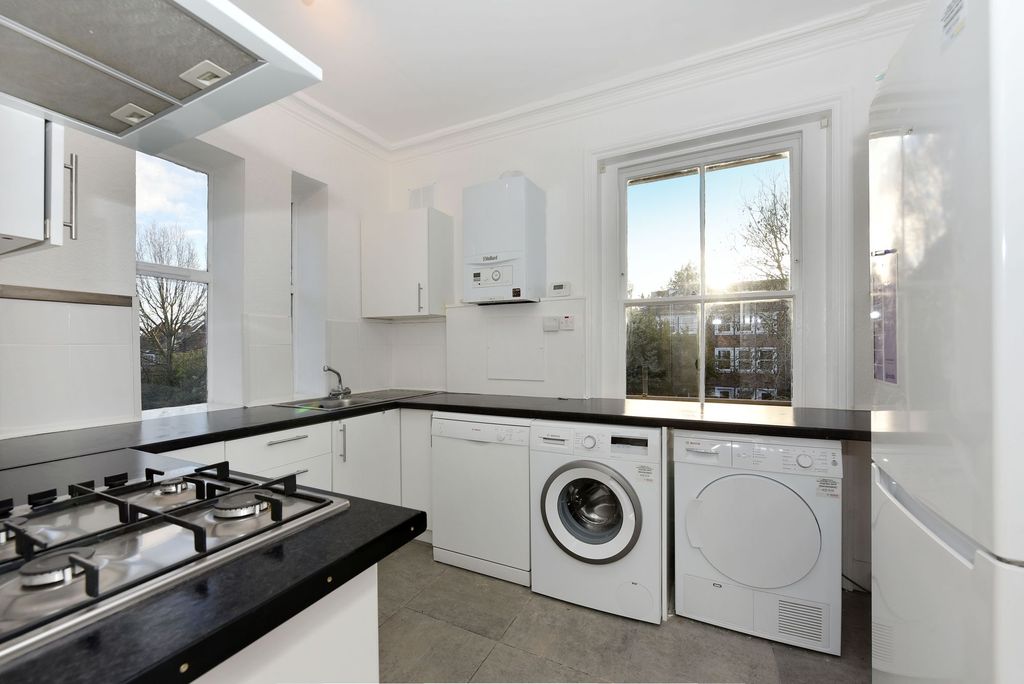 Property photo 3 of 8