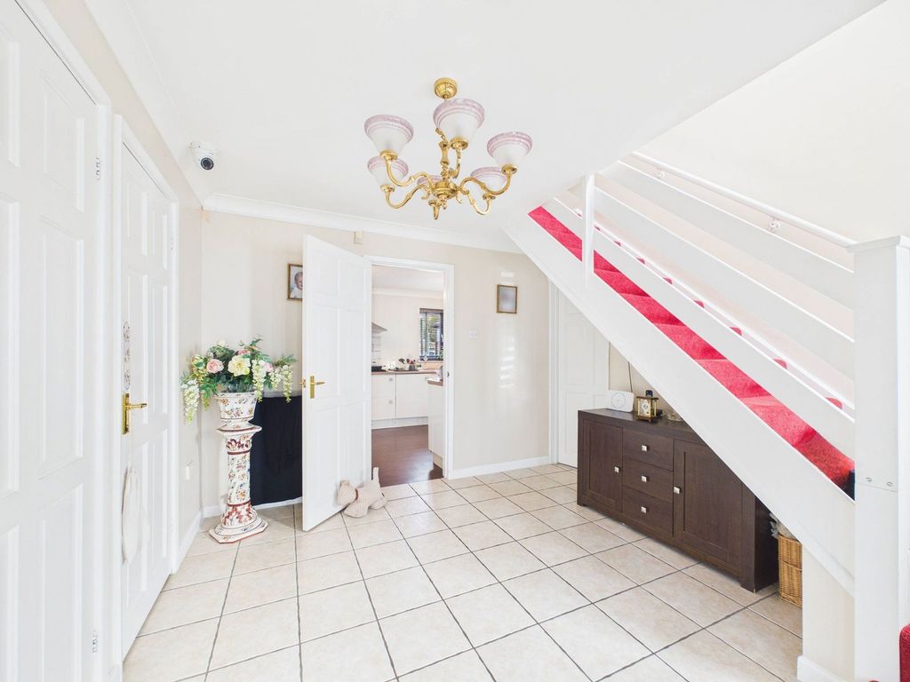 Property photo 2 of 18