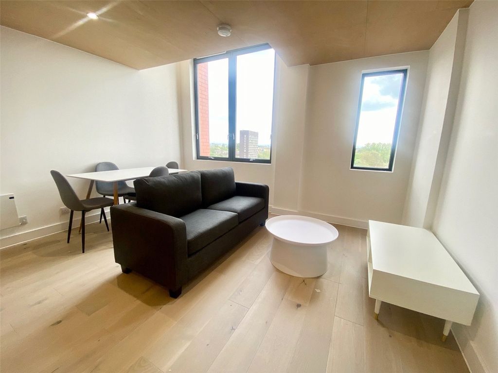 Property photo 2 of 11 Picture No. 02