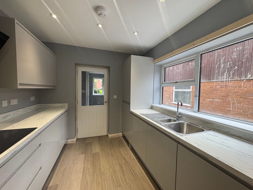 Property photo 3 of 18 Img_8820