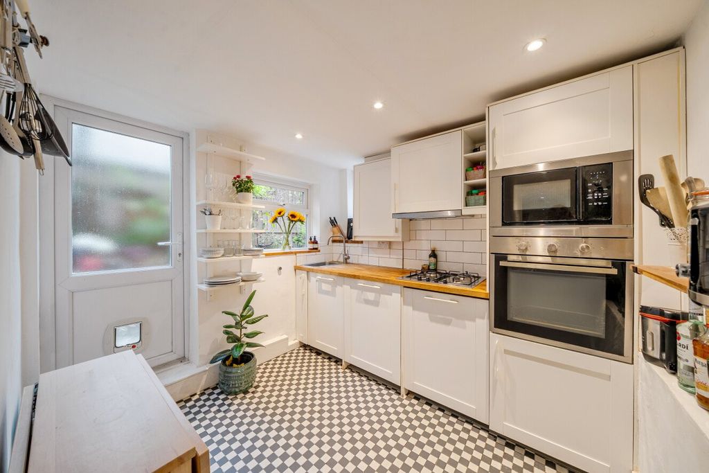 Property photo 2 of 7 Picture No. 19