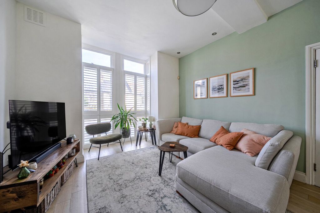 Property photo 3 of 16 Picture No. 31