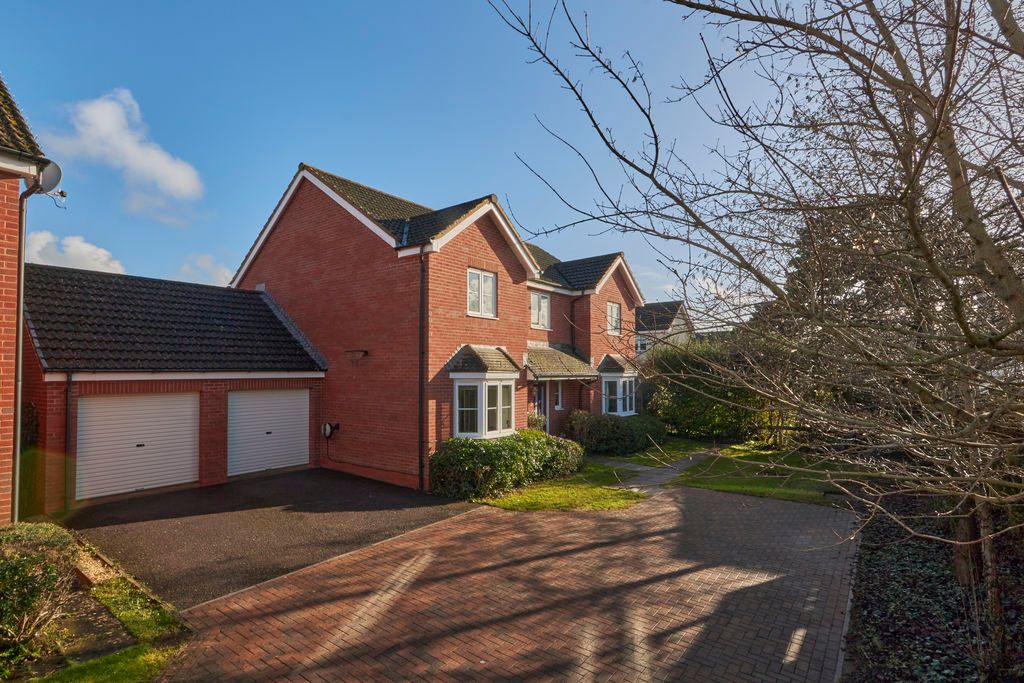 Property photo 1 of 20 Front